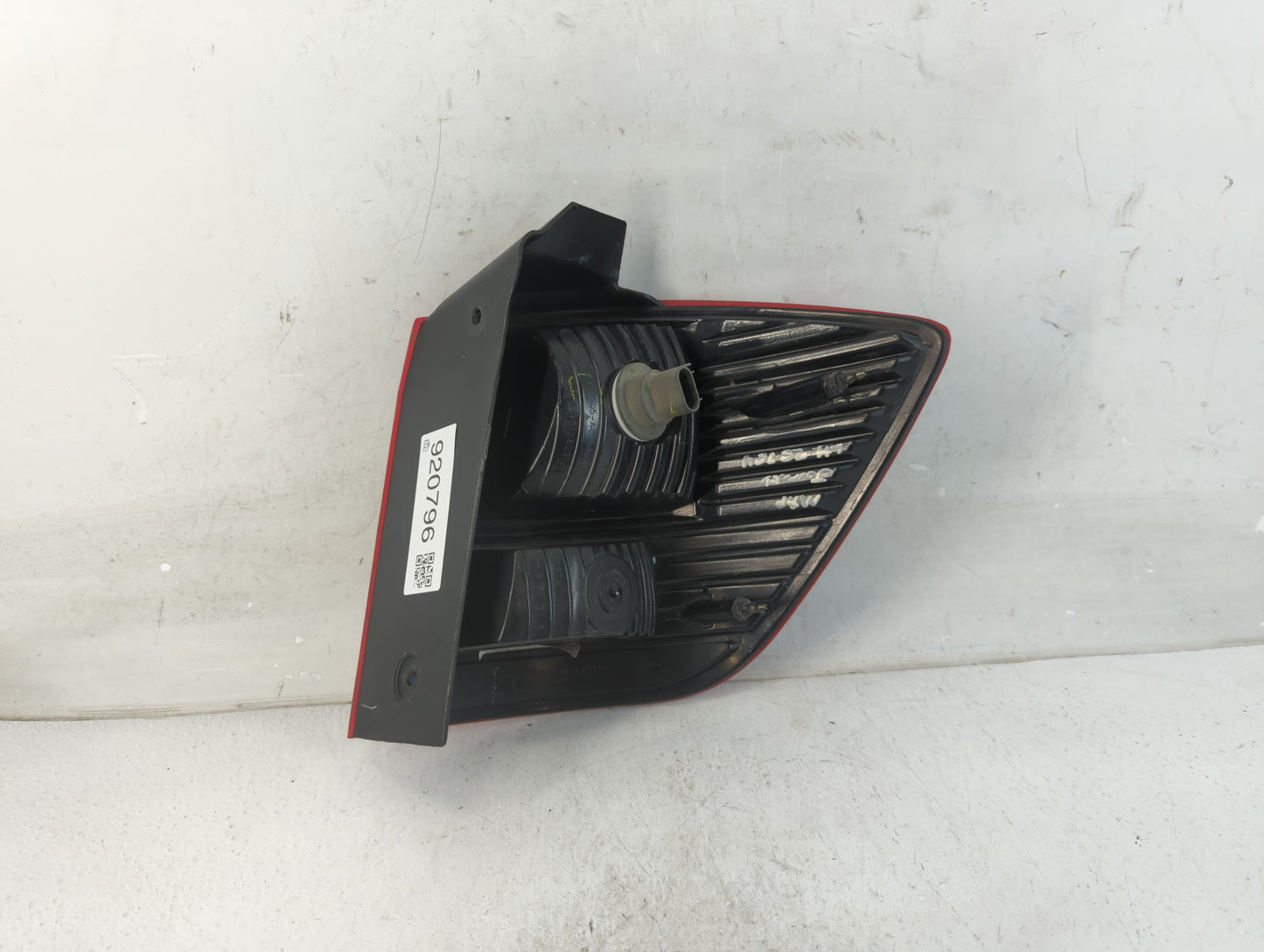 2013 Dodge Journey Tail Light Assembly Driver Left OEM P/N:05116291AH Fits OEM Used Auto Parts - Oemusedautoparts1.com