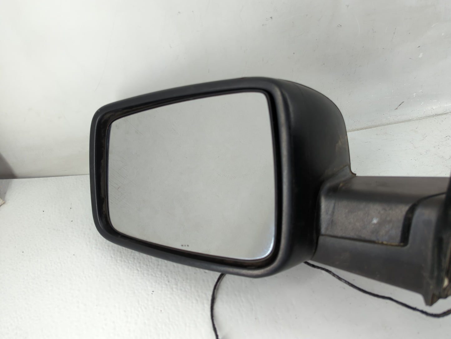 2013 Dodge Ram 1500 Driver Side View Mirror - Left Door Mirror OEM Used - Oemusedautoparts1.com