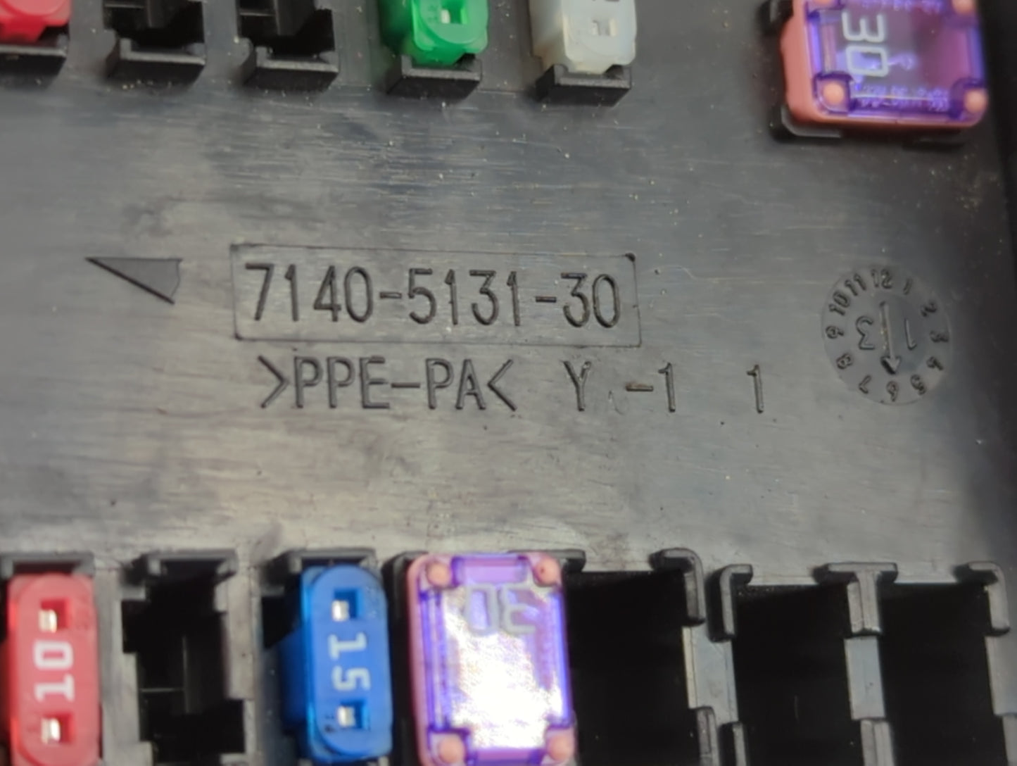 2013 Dodge Ram 1500 Fusebox Fuse Box Panel Relay Module P/N:7140-5131-30 Fits OEM Used Auto Parts - Oemusedautoparts1.com