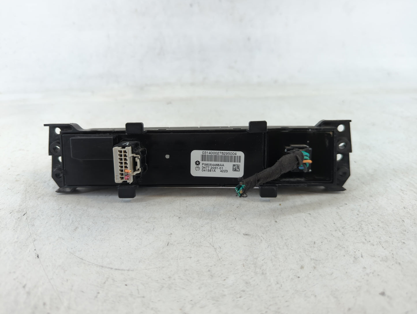 2013 Dodge Ram 1500 Climate Control Module Temperature AC/Heater Replacement P/N:P56054468AA Fits OEM Used Auto Parts - Oemu