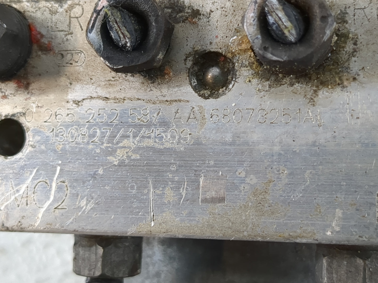 2012-2017 Fiat 500 ABS Pump Control Module Replacement P/N:68073251AL Fits Fits 2012 2013 2014 2015 2016 2017 OEM Used Auto