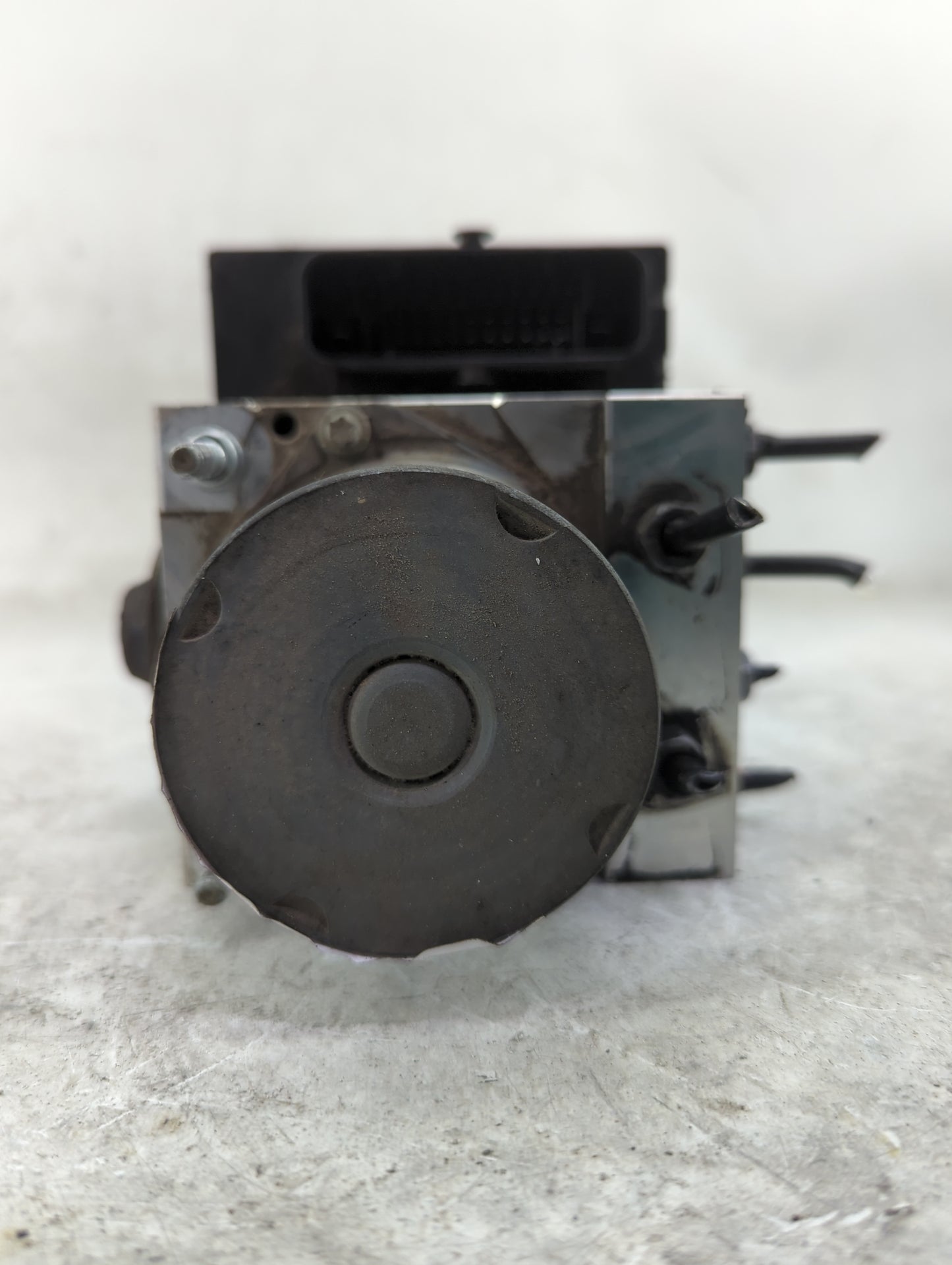 2012-2017 Fiat 500 ABS Pump Control Module Replacement P/N:P68073251AF Fits Fits 2012 2013 2014 2015 2016 2017 OEM Used Auto