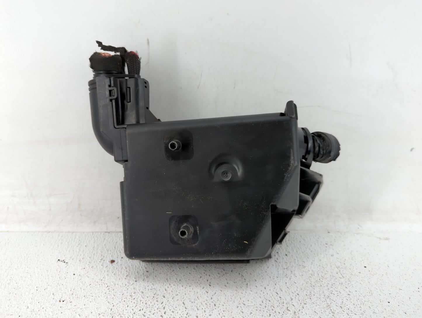 2012-2017 Fiat 500 Fusebox Fuse Box Panel Relay Module P/N:53100999 Fits Fits 2012 2013 2014 2015 2016 2017 OEM Used Auto Pa