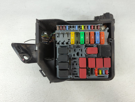 2012-2017 Fiat 500 Fusebox Fuse Box Panel Relay Module P/N:53100999 Fits Fits 2012 2013 2014 2015 2016 2017 OEM Used Auto Parts