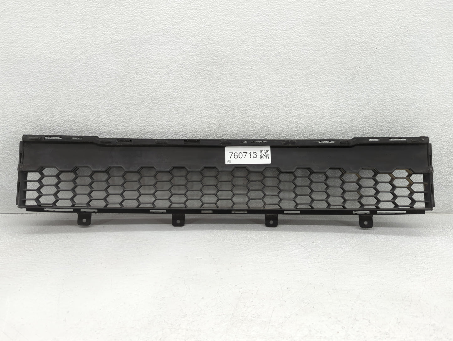 2012-2017 Fiat 500 Front Grille Bumper Not Included - Oemusedautoparts1.com