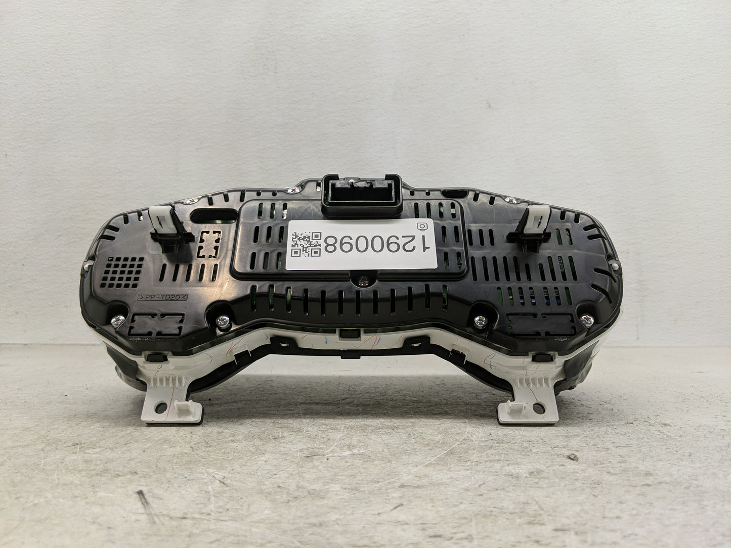 2013 Ford C-Max Instrument Cluster Speedometer Gauges P/N:DM5T-10849-EM Fits OEM Used Auto Parts - Oemusedautoparts1.com
