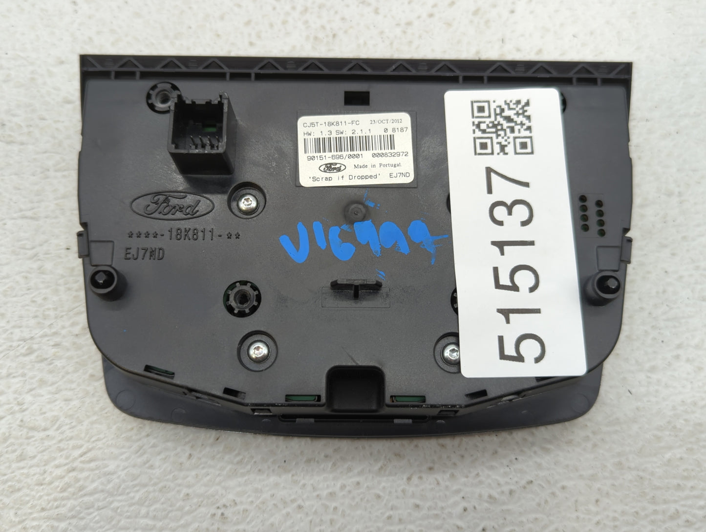 2013-2016 Ford C-Max Radio AM FM Cd Player Receiver Replacement P/N:CJ5T-18K811-FC Fits Fits 2013 2014 2015 2016 OEM Used Au