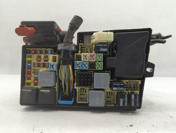 2013-2018 Ford C-Max Fusebox Fuse Box Panel Relay Module P/N:FV6T-14K733-ACG Fits Fits 2013 2014 2015 2016 2017 2018 OEM Used Auto Parts