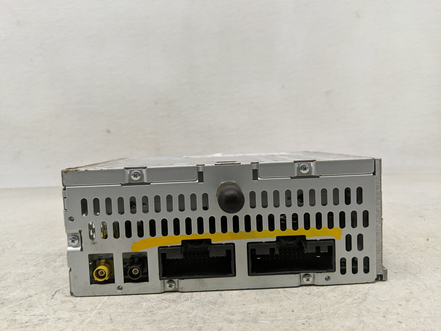 2013 Ford Edge Radio AM FM Cd Player Receiver Replacement P/N:DT4T-19C107-CB Fits OEM Used Auto Parts - Oemusedautoparts1.co