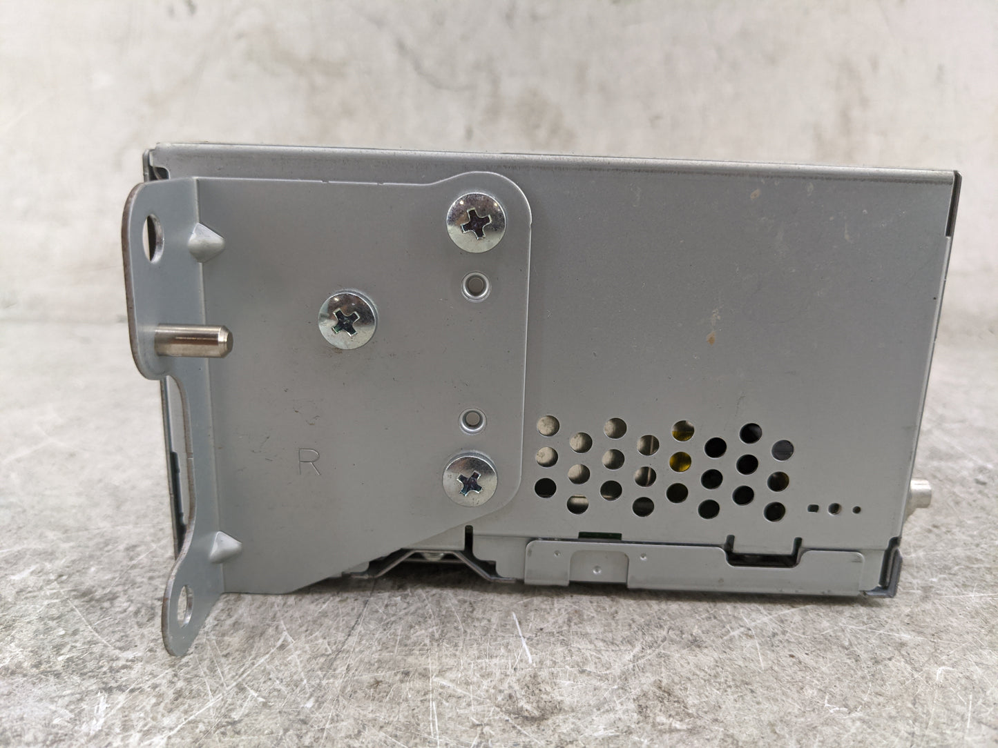 2013 Ford Edge Radio AM FM Cd Player Receiver Replacement P/N:DT4T19C107FA PU-3887L-A, 276-1056-48 Fits OEM Used Auto Parts