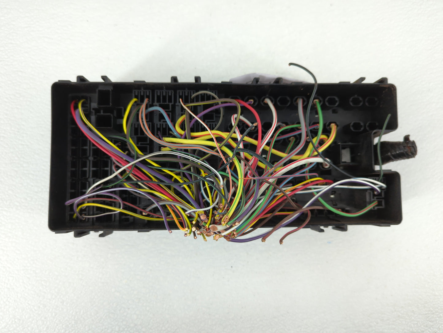 2012-2014 Ford Edge Fusebox Fuse Box Panel Relay Module P/N:BT4T-14A003-AA Fits Fits 2012 2013 2014 2015 OEM Used Auto Parts