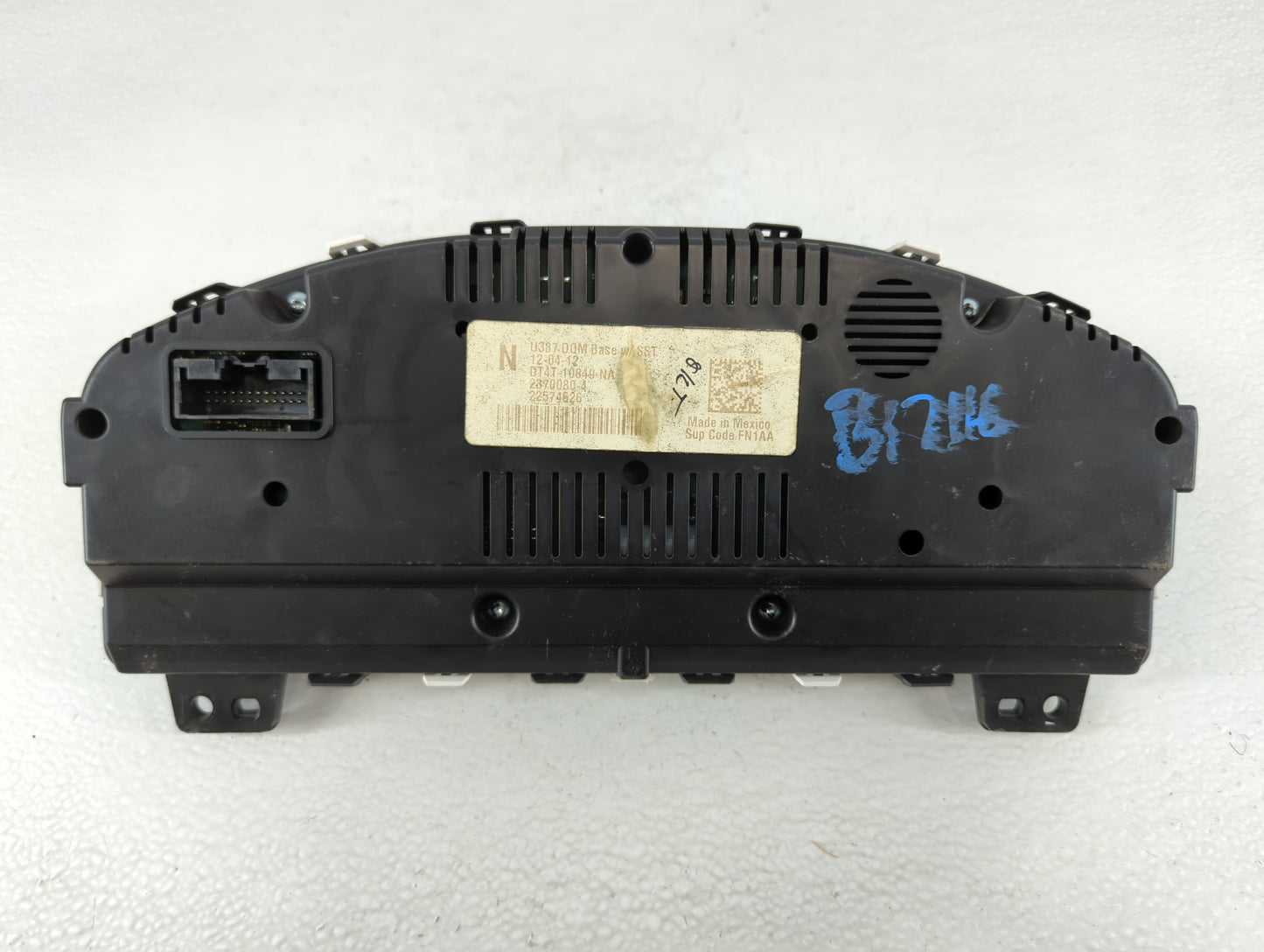 2013 Ford Edge Instrument Cluster Speedometer Gauges P/N:22574526 2370080-4, DT4T-10849-NA Fits OEM Used Auto Parts - Oemuse