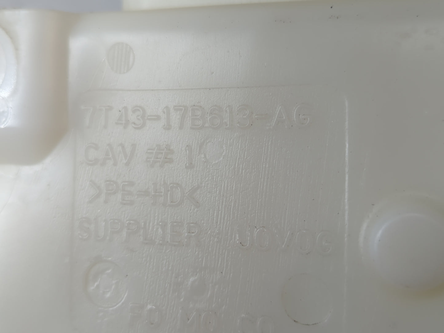 2007-2014 Ford Edge Windshield Washer Fluid Reservoir Bottle Oem - Oemusedautoparts1.com