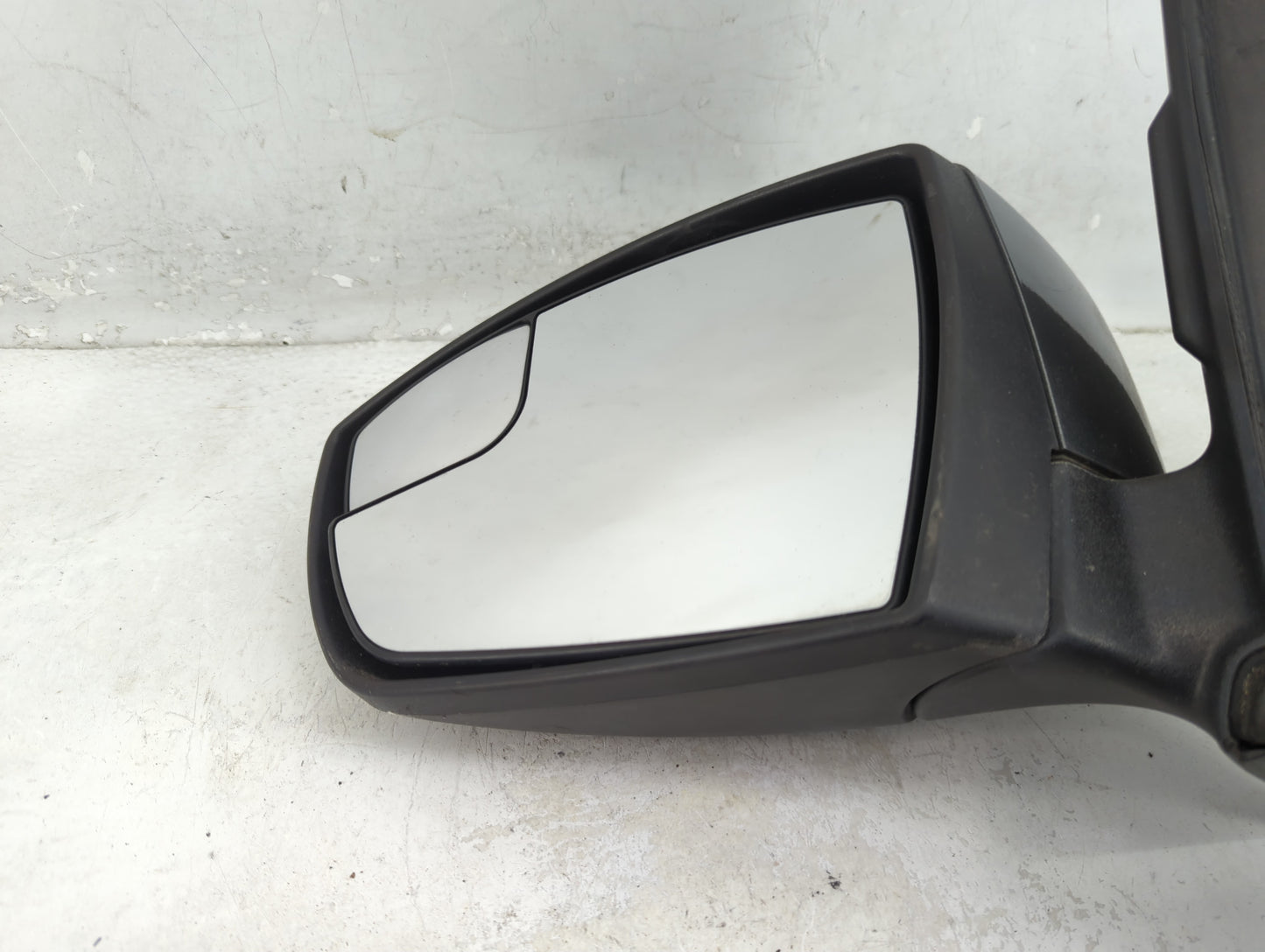 2013-2016 Ford Escape Driver Side View Mirror - Left Door Mirror OEM Used - Oemusedautoparts1.com