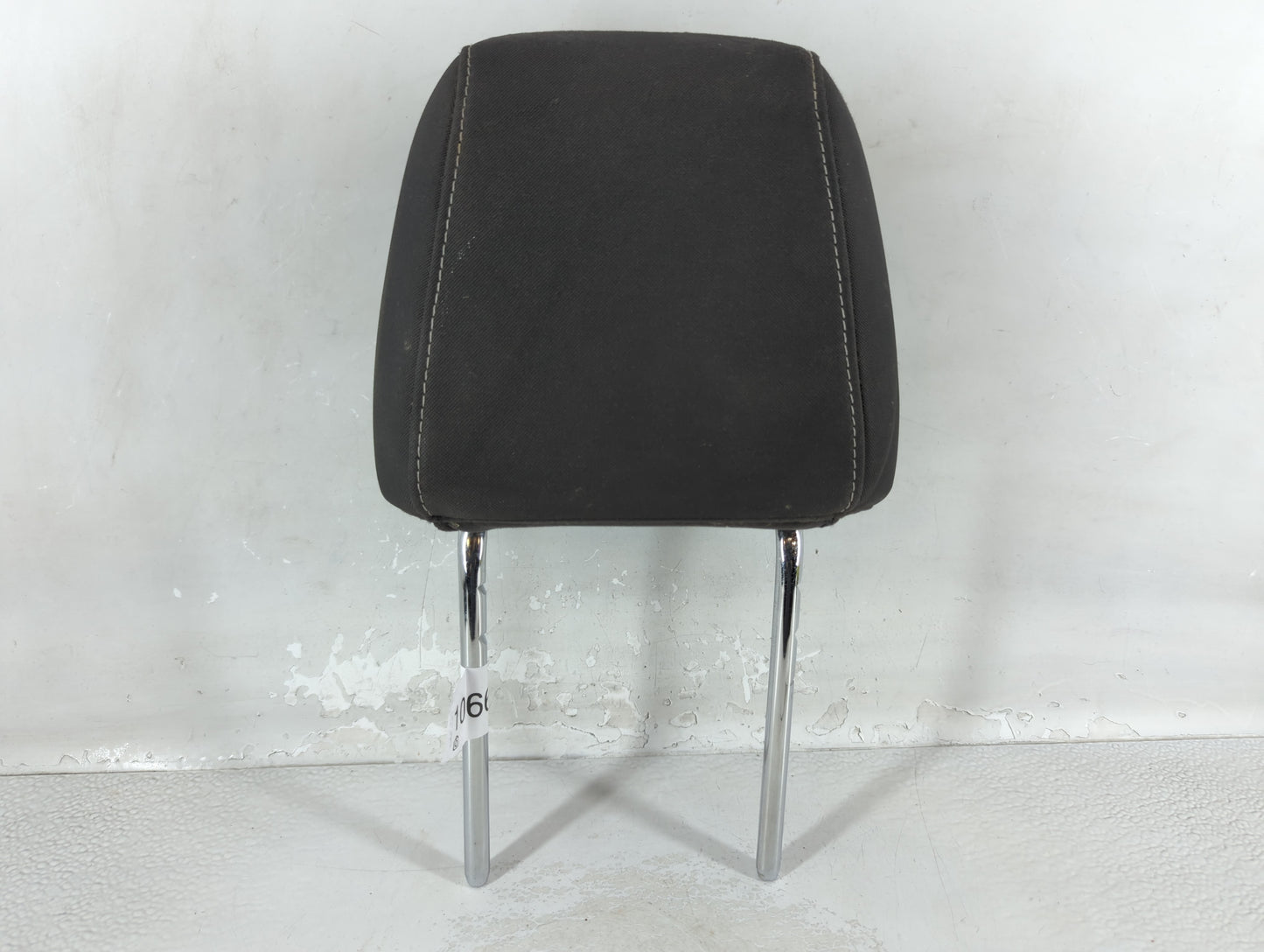 2013-2015 Ford Escape Headrest Head Rest Front Driver Passenger Seat Fits Fits 2013 2014 2015 OEM Used Auto Parts - Oemuseda