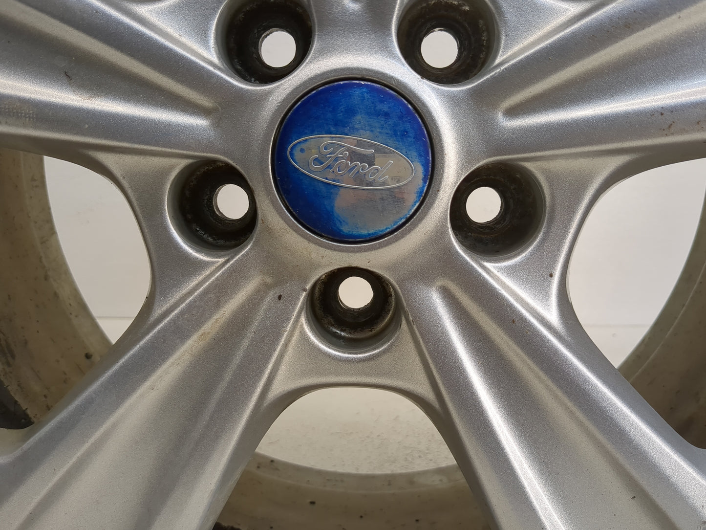 2013-2019 Ford Escape Oem Wheel Rim - Oemusedautoparts1.com