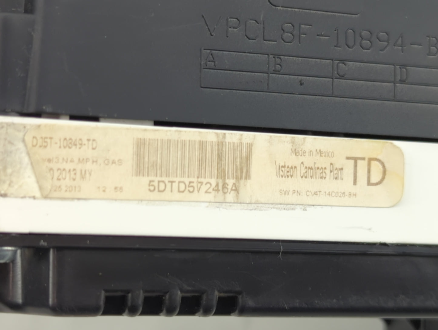 2013-2014 Ford Escape Instrument Cluster Speedometer Gauges P/N:DJ5T-10849-TD Fits Fits 2013 2014 OEM Used Auto Parts - Oemu