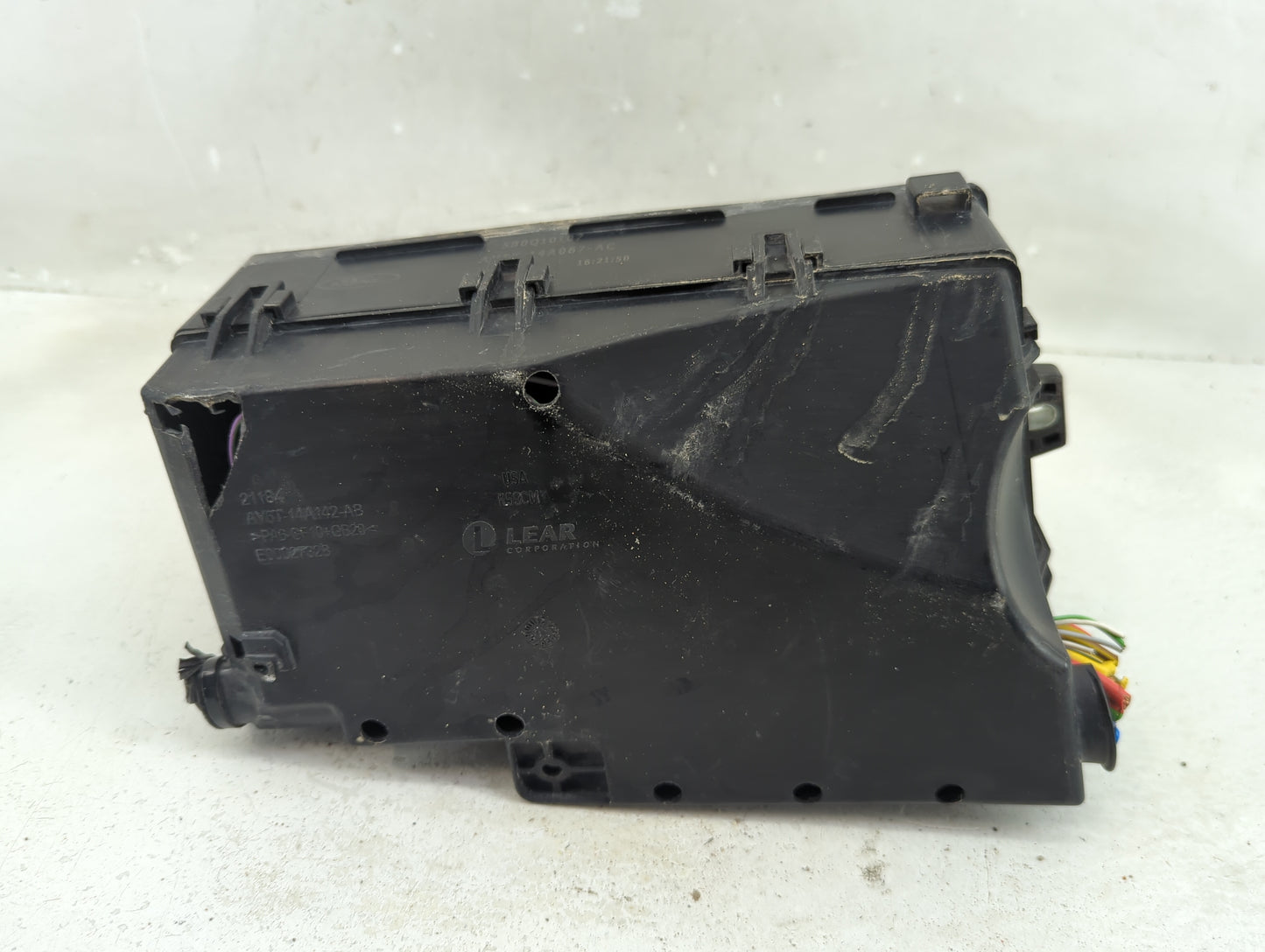 2013-2016 Ford Escape Fusebox Fuse Box Panel Relay Module P/N:19197 000 001 AV6T-14A076-AB Fits Fits 2013 2014 2015 2016 OEM