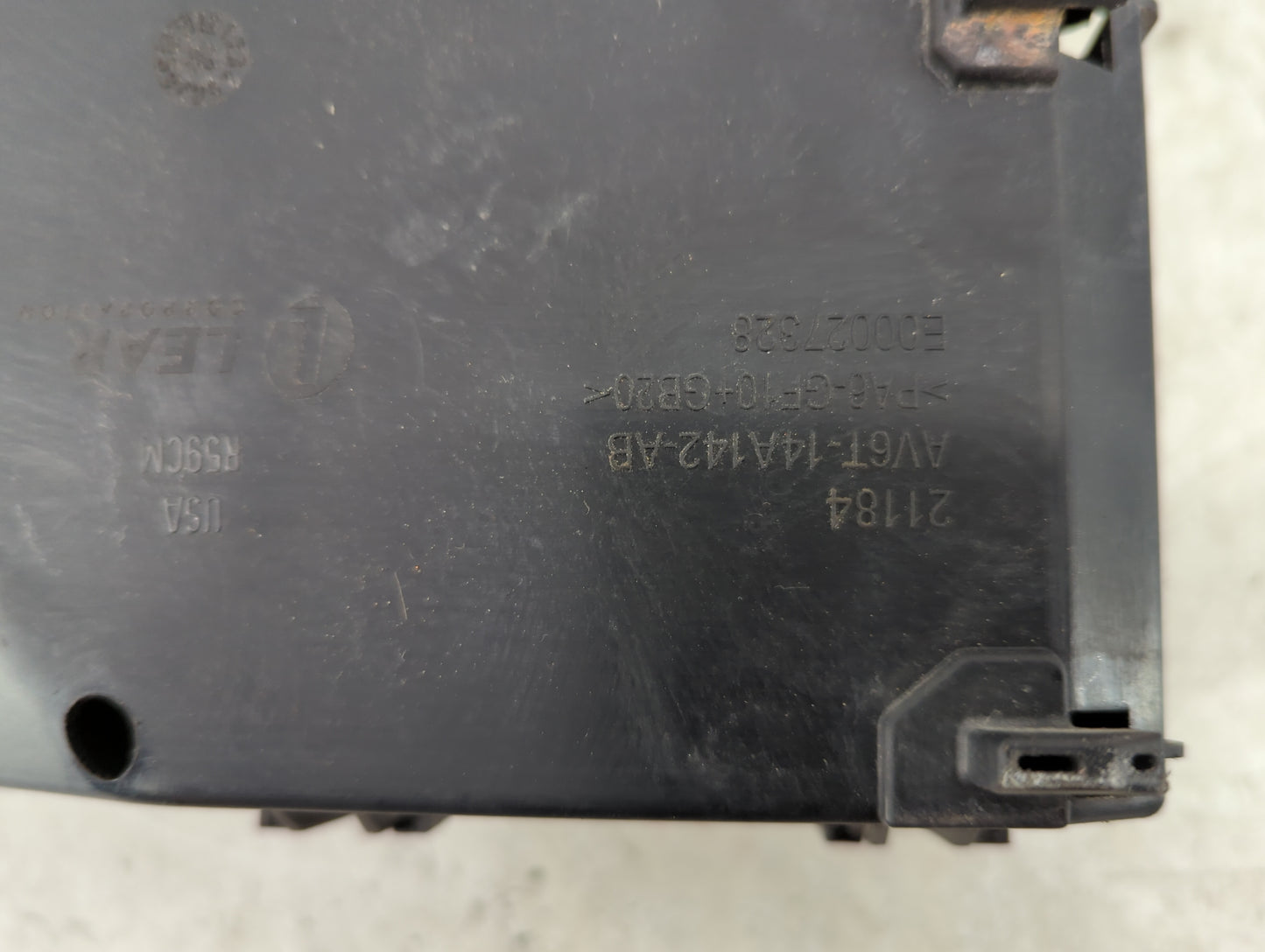 2013-2016 Ford Escape Fusebox Fuse Box Panel Relay Module P/N:AV6T-14A142-AB Fits Fits 2013 2014 2015 2016 OEM Used Auto Par