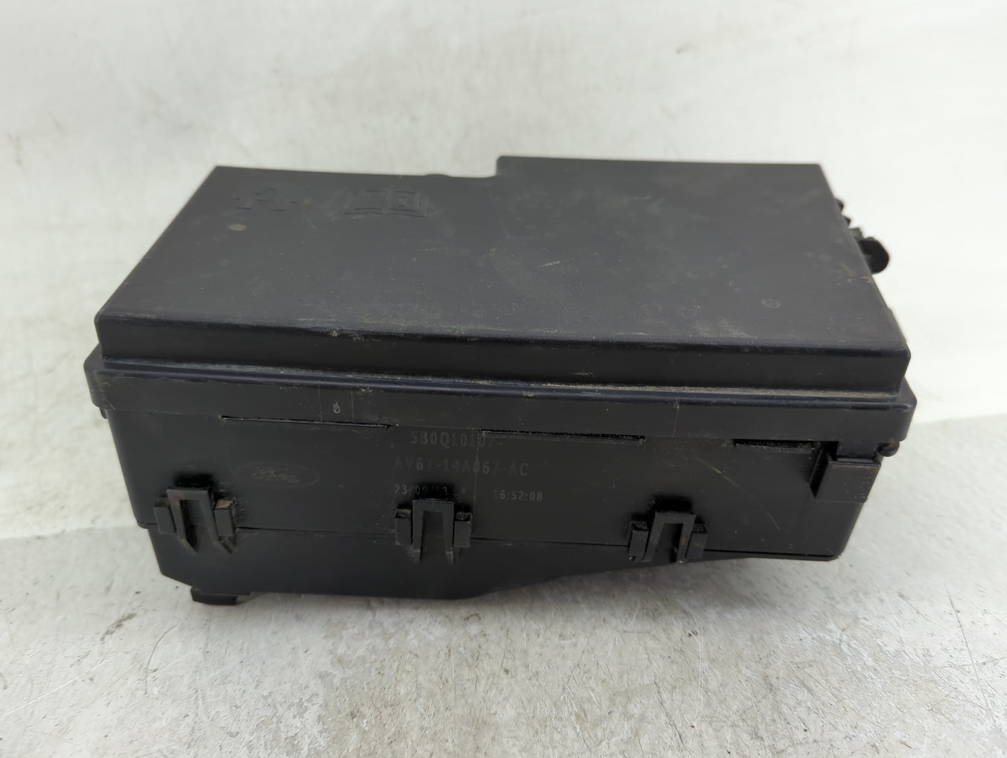 2013-2016 Ford Escape Fusebox Fuse Box Panel Relay Module P/N:AV6T-14A067-AC 5B0Q10107 Fits Fits 2013 2014 2015 2016 OEM Use