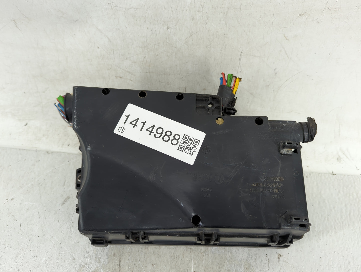 2013-2016 Ford Escape Fusebox Fuse Box Panel Relay Module P/N:5B0Q10107 AV6T-14A067-AC Fits Fits 2013 2014 2015 2016 OEM Use
