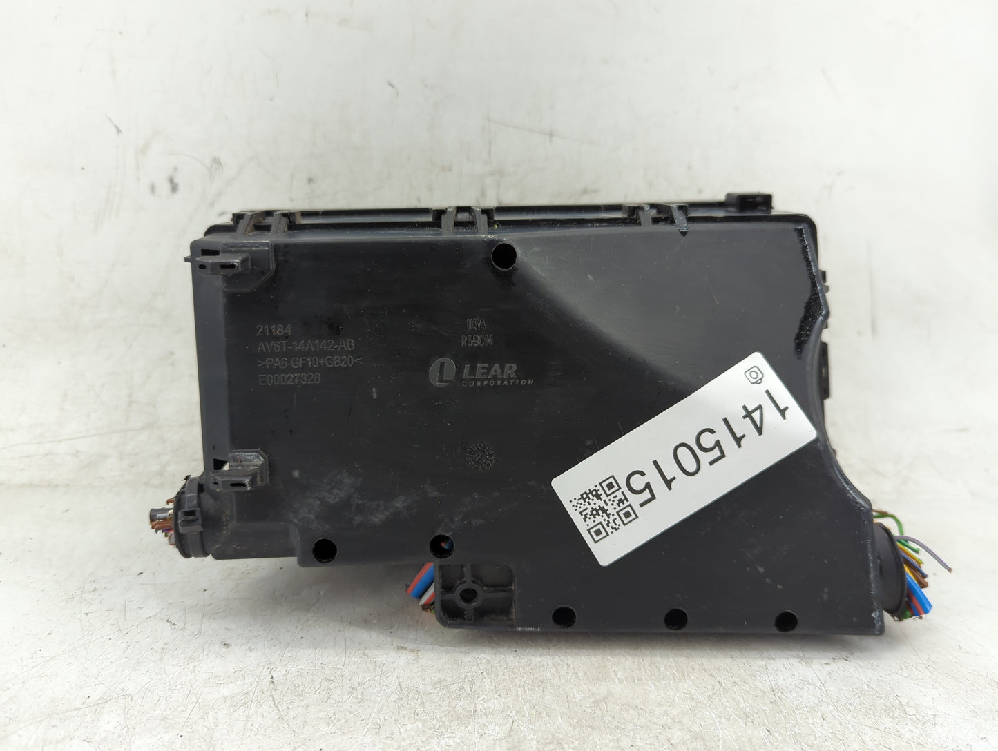 2013-2016 Ford Escape Fusebox Fuse Box Panel Relay Module P/N:AV6T-14A076-AB 19197 000 001 Fits Fits 2013 2014 2015 2016 OEM