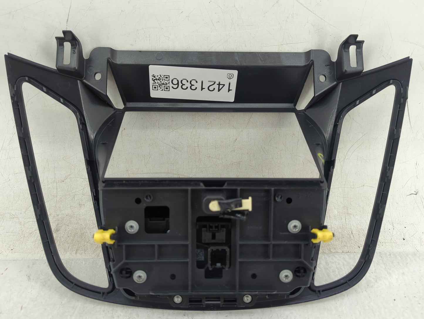 2013-2015 Ford Escape Radio Control Panel - Oemusedautoparts1.com