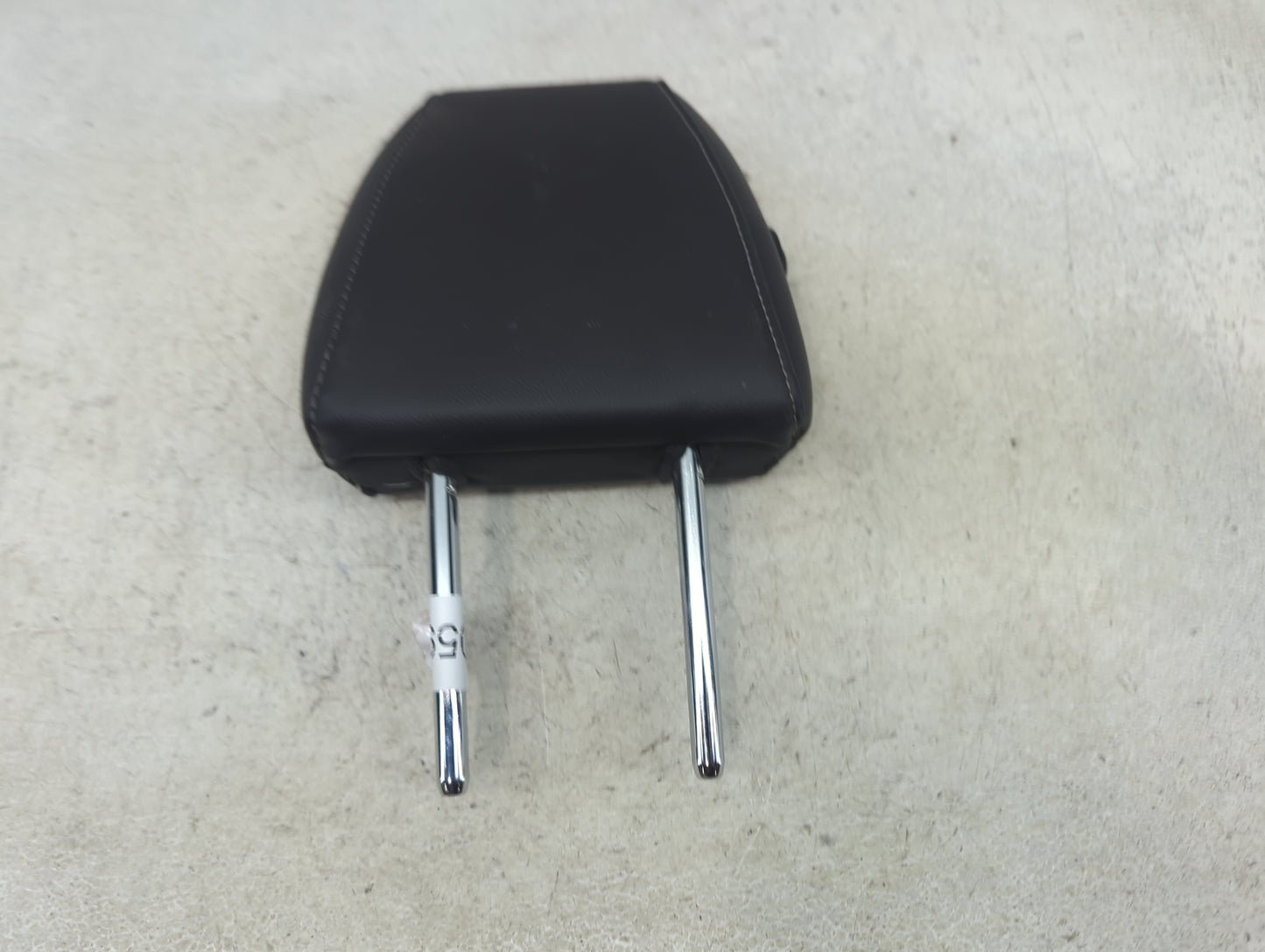 2013-2015 Ford Escape Headrest Head Rest Front Driver Seat Black 1470596 - Oemusedautoparts1.com
