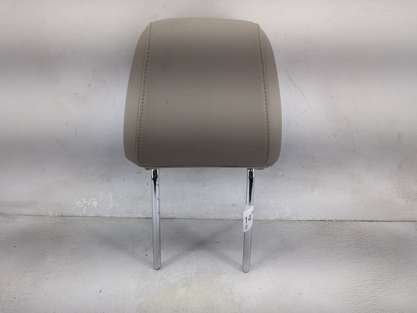 2013-2015 Ford Escape Headrest Head Rest Front Driver Passenger Seat Fits Fits 2013 2014 2015 OEM Used Auto Parts - Oemuseda
