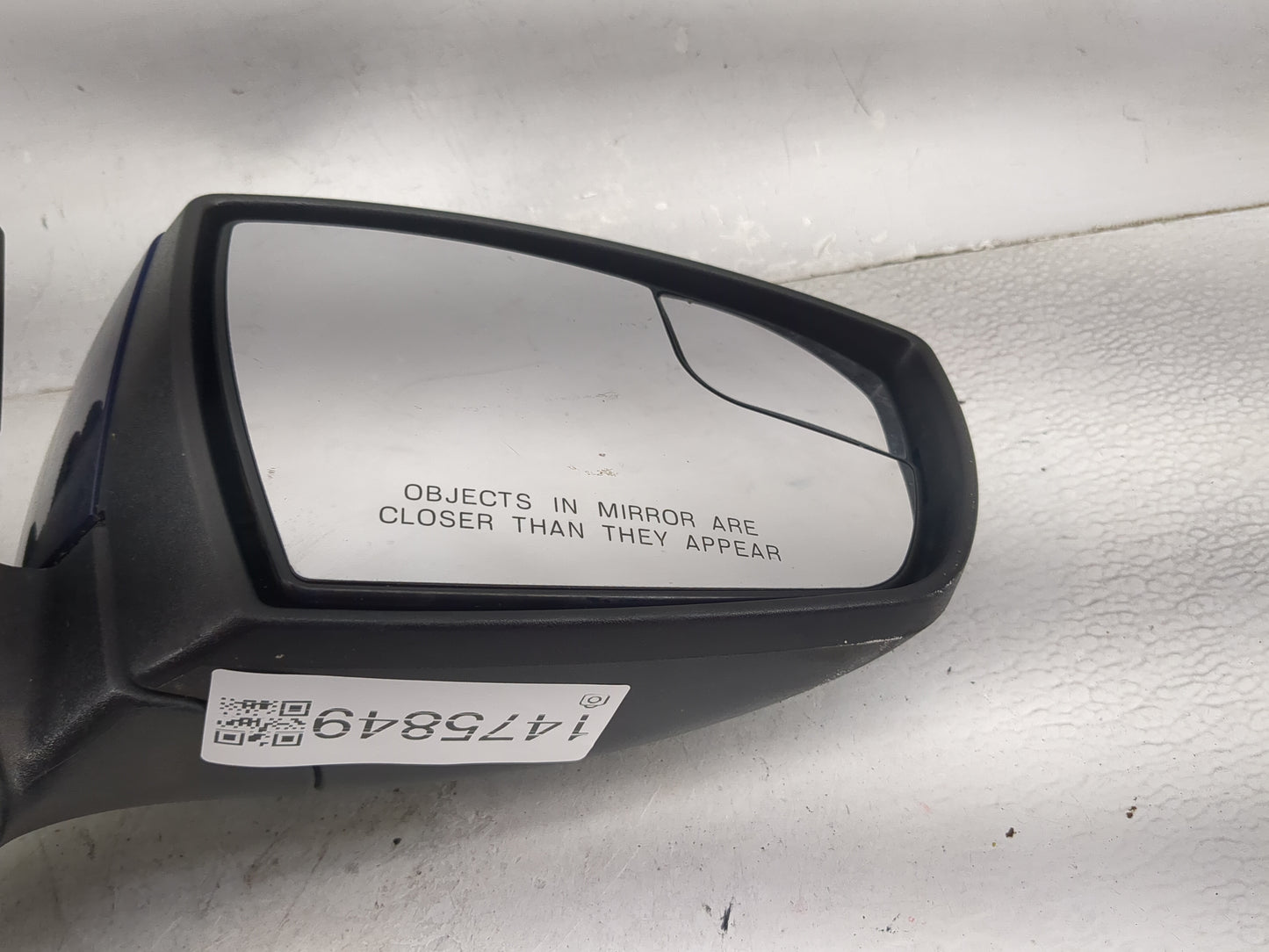 2013-2016 Ford Escape Passenger Side View Mirror - Right Door Mirror OEM Used - Oemusedautoparts1.com