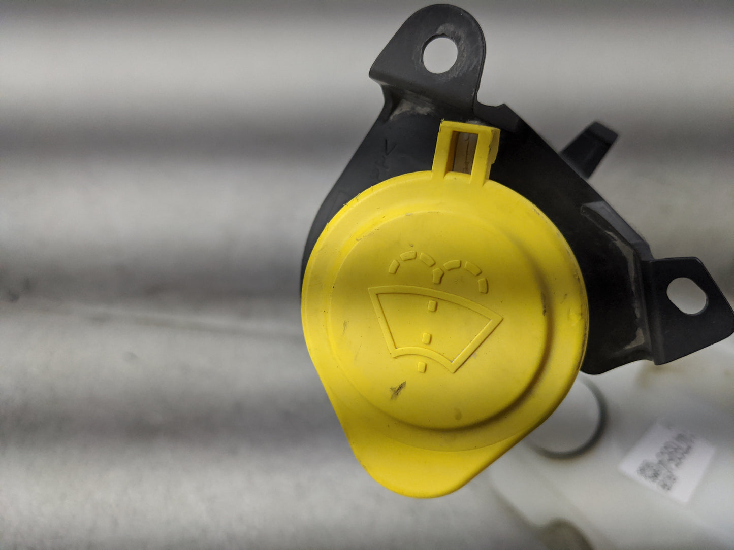 2013-2014 Ford Escape Windshield Washer Fluid Reservoir Bottle Oem 1476954 - Oemusedautoparts1.com