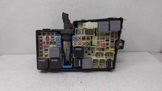 2013-2016 Ford Escape Fusebox Fuse Box Panel Relay Module P/N:AV6T-14A142-AB AV6T-14A067-AD Fits Fits 2013 2014 2015 2016 OEM Used Auto Parts