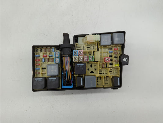 2013-2016 Ford Escape Fusebox Fuse Box Panel Relay Module P/N:AV6T-14A142-AB AV6T-14A067-AD Fits Fits 2013 2014 2015 2016 OEM Used Auto Parts