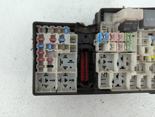 2013-2016 Ford Escape Fusebox Fuse Box Panel Relay Module P/N:AV6T-14A142-AB AV6T-14A067-AD Fits Fits 2013 2014 2015 2016 OEM Used Auto Parts