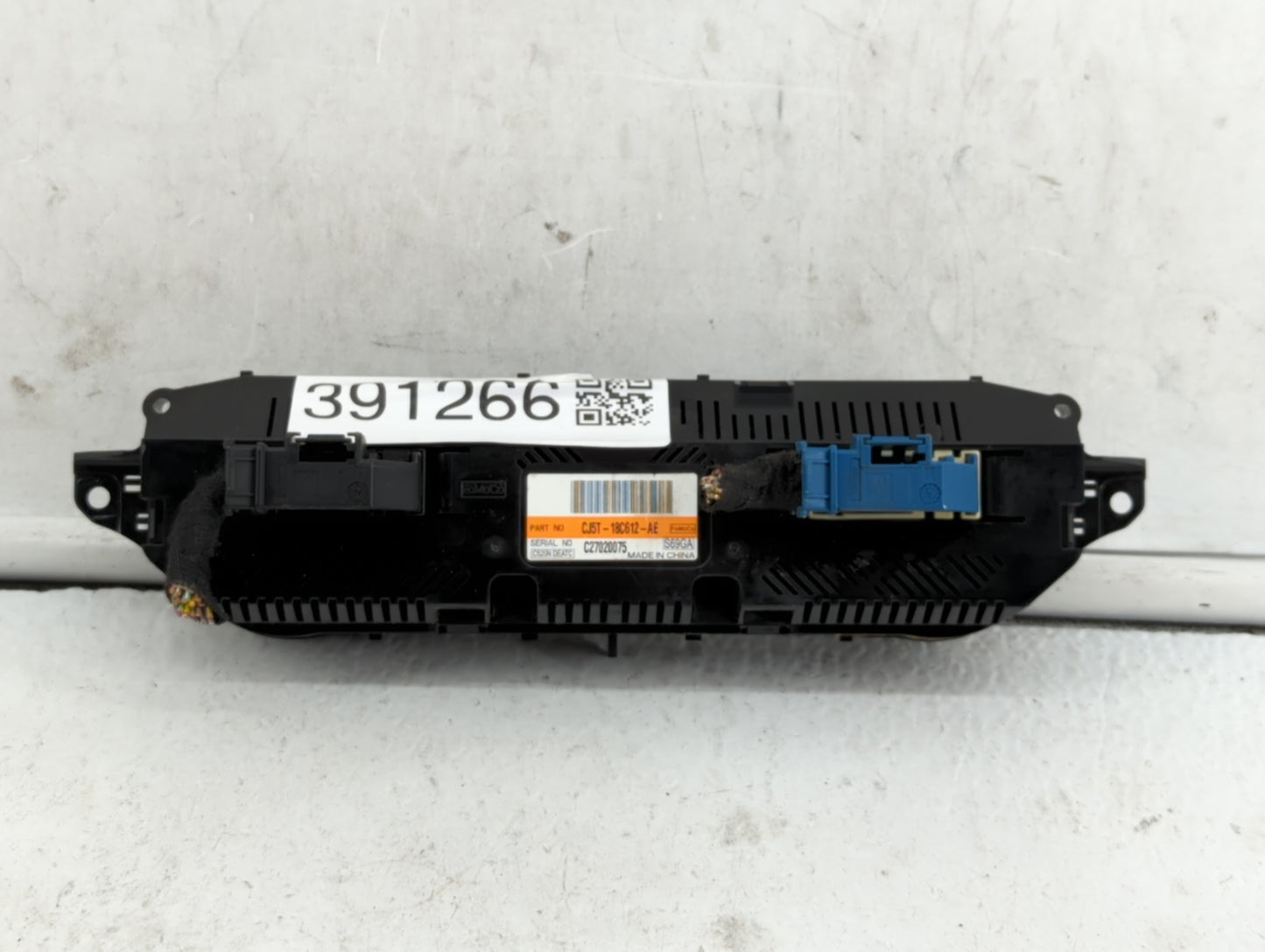 2013 Ford Escape Climate Control Module Temperature AC/Heater Replacement P/N:CJ5T-18C612-BA CJ5T-18C612-AE Fits OEM Used Au