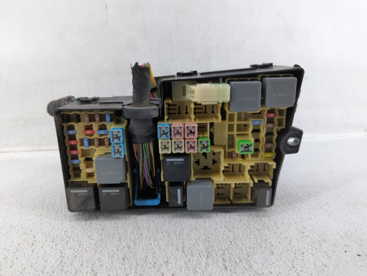 2013-2016 Ford Escape Fusebox Fuse Box Panel Relay Module P/N:AV6T-14A067-AC Fits Fits 2013 2014 2015 2016 OEM Used Auto Parts