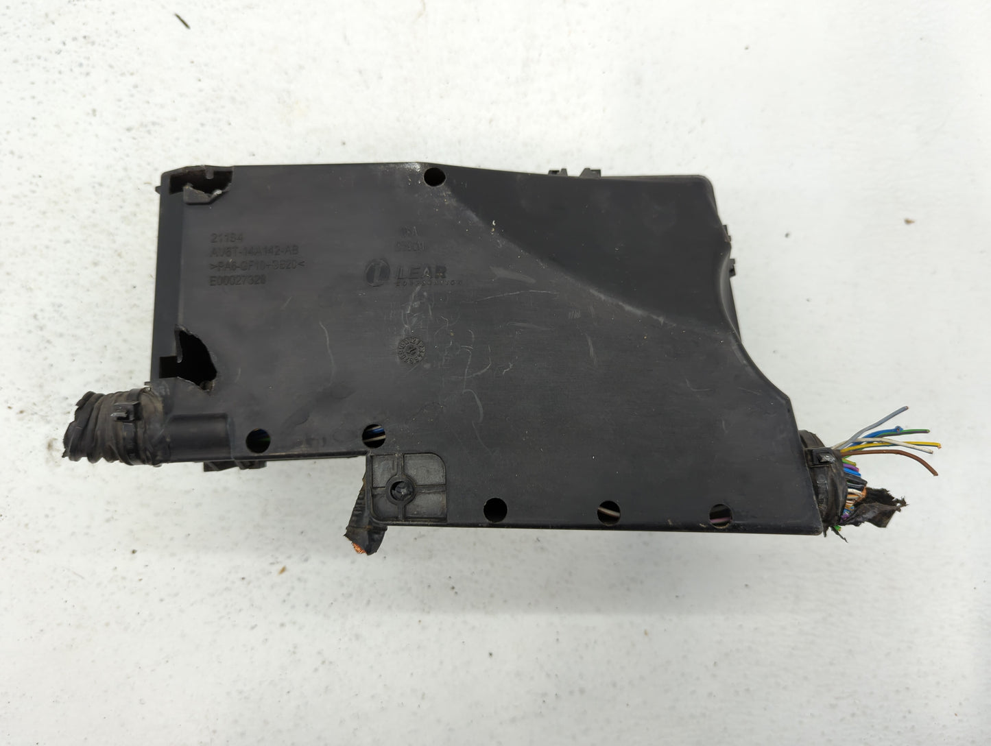 2013-2016 Ford Escape Fusebox Fuse Box Panel Relay Module P/N:AV6T-14A142-AB AV6T-14A067-AC Fits Fits 2013 2014 2015 2016 OE