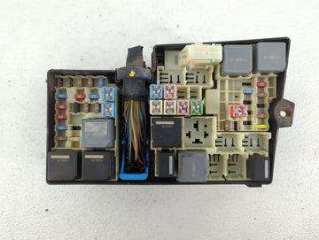 2013-2016 Ford Escape Fusebox Fuse Box Panel Relay Module P/N:AV6T-14A142-AB Fits Fits 2013 2014 2015 2016 OEM Used Auto Parts
