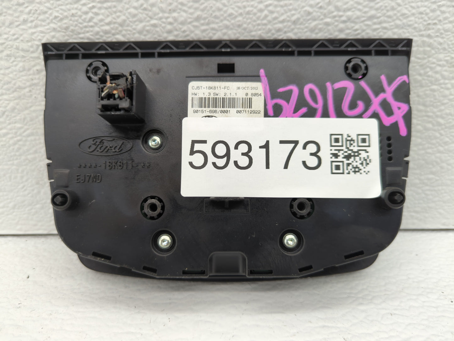 2013-2016 Ford Escape Radio AM FM Cd Player Receiver Replacement P/N:CJ5T-18K811-FC Fits Fits 2013 2014 2015 2016 OEM Used A