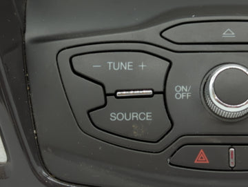2013-2013 Ford Escape Am Fm Cd Player Radio Receiver