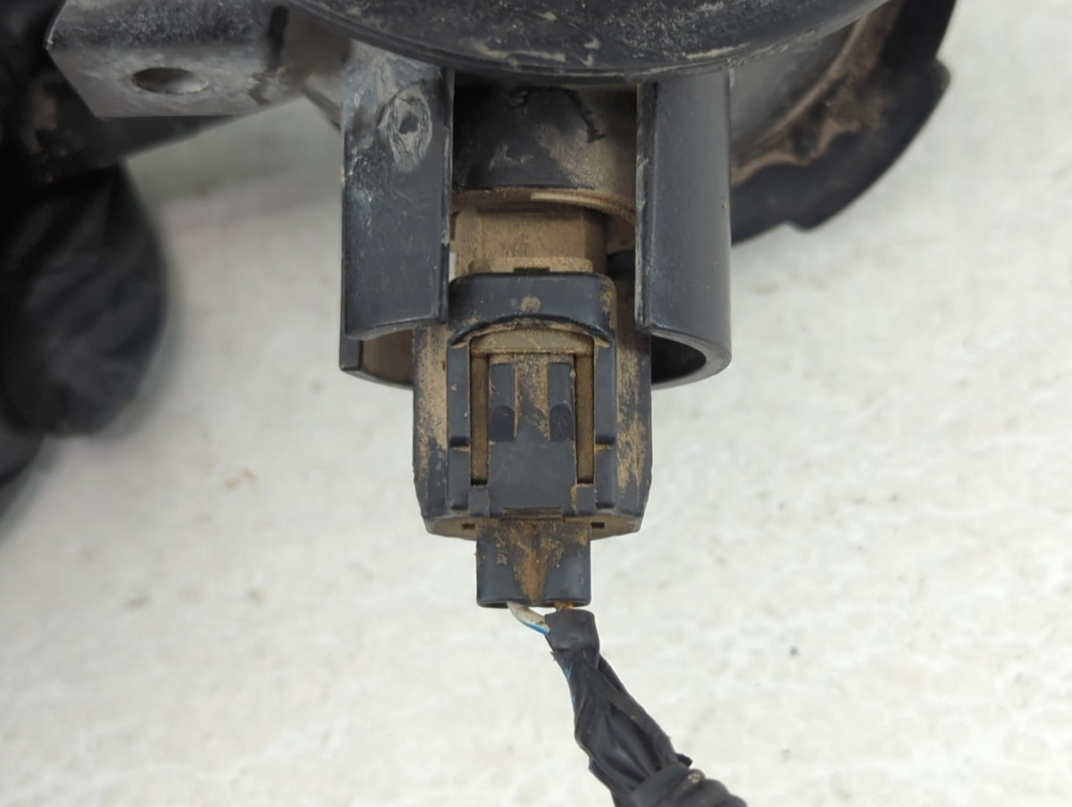 2013 Ford Escape Mass Air Flow Meter Maf Sensor 606948 - Oemusedautoparts1.com