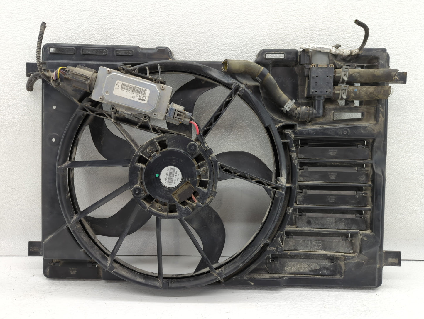 2013-2016 Ford Escape Left Radiator Fan Motor Assembly 611835 - Oemusedautoparts1.com