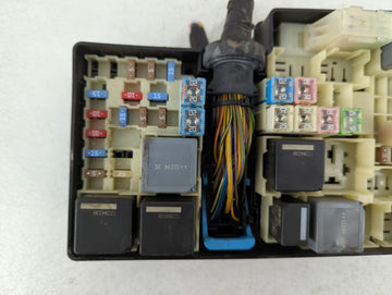2013-2016 Ford Escape Fusebox Fuse Box Panel Relay Module P/N:AV6T-14A142-AB Fits Fits 2013 2014 2015 2016 OEM Used Auto Parts