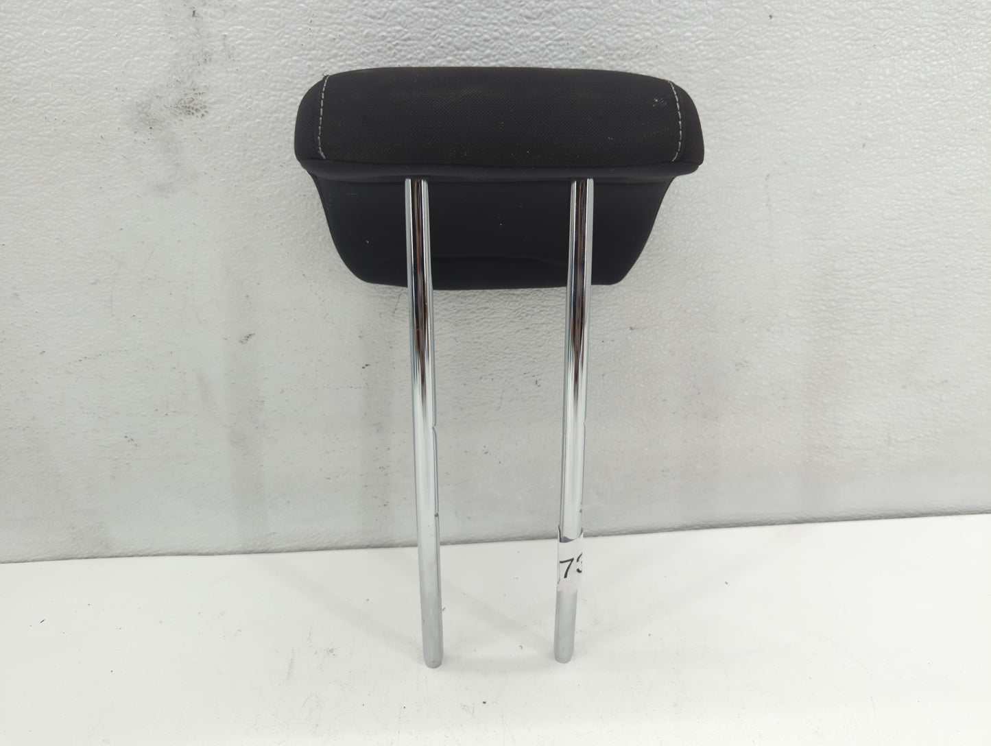 2013 Ford Escape Headrest Head Rest Front Driver Passenger Seat Fits OEM Used Auto Parts - Oemusedautoparts1.com