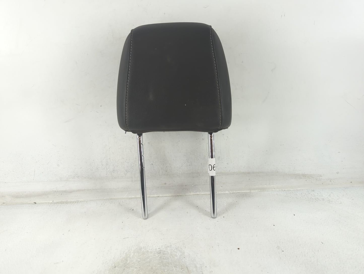 2013 Ford Escape Headrest Head Rest Front Driver Passenger Seat Fits OEM Used Auto Parts - Oemusedautoparts1.com