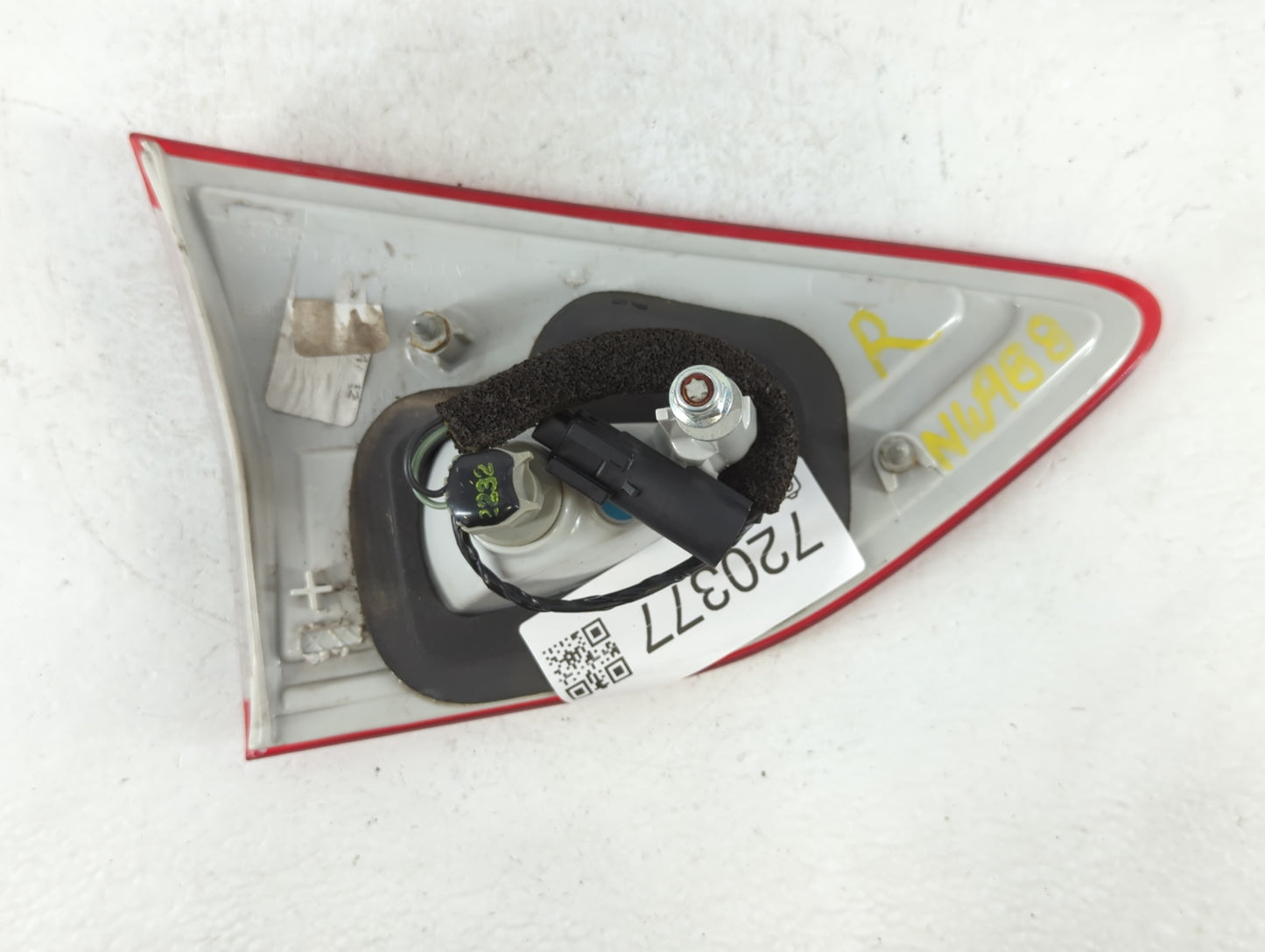 2013-2016 Ford Escape Tail Light Assembly Passenger Right OEM P/N:CJ54-13A602-A Fits Fits 2013 2014 2015 2016 OEM Used Auto