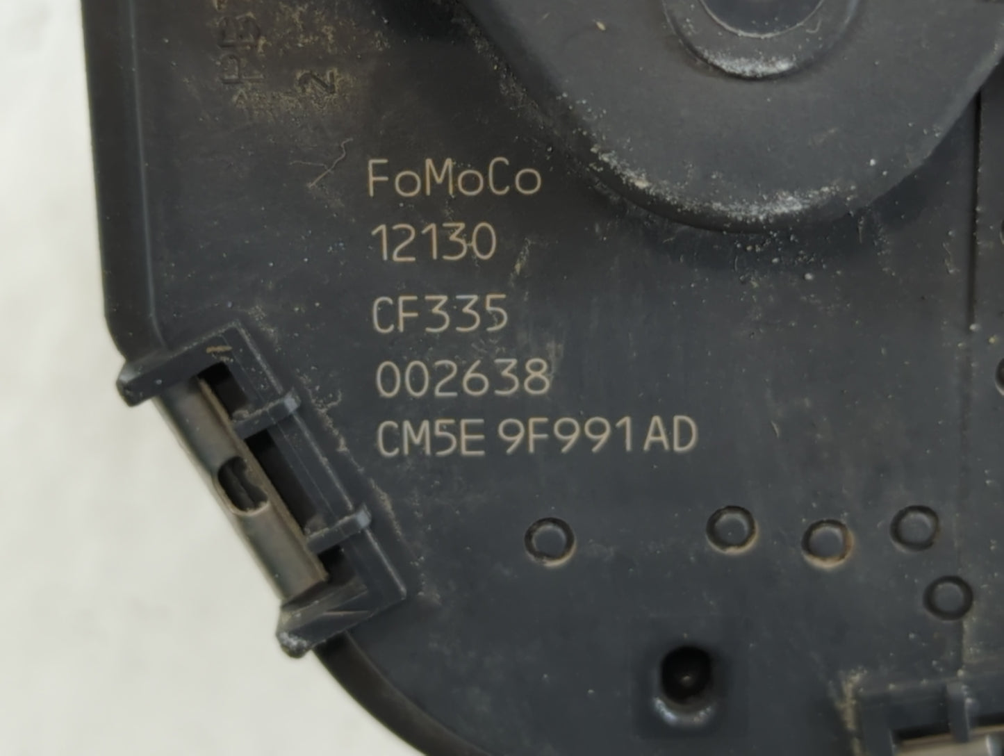 2013-2016 Ford Escape Throttle Body P/N:002638 12130, CF335, CM5E 9F991 AD Fits Fits 2012 2013 2014 2015 2016 2017 OEM Used