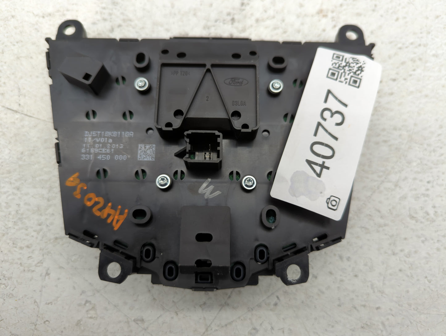 2013 Ford Escape Radio AM FM Cd Player Receiver Replacement P/N:331 450 000 DJ5T18K811BA Fits OEM Used Auto Parts - Oemuseda