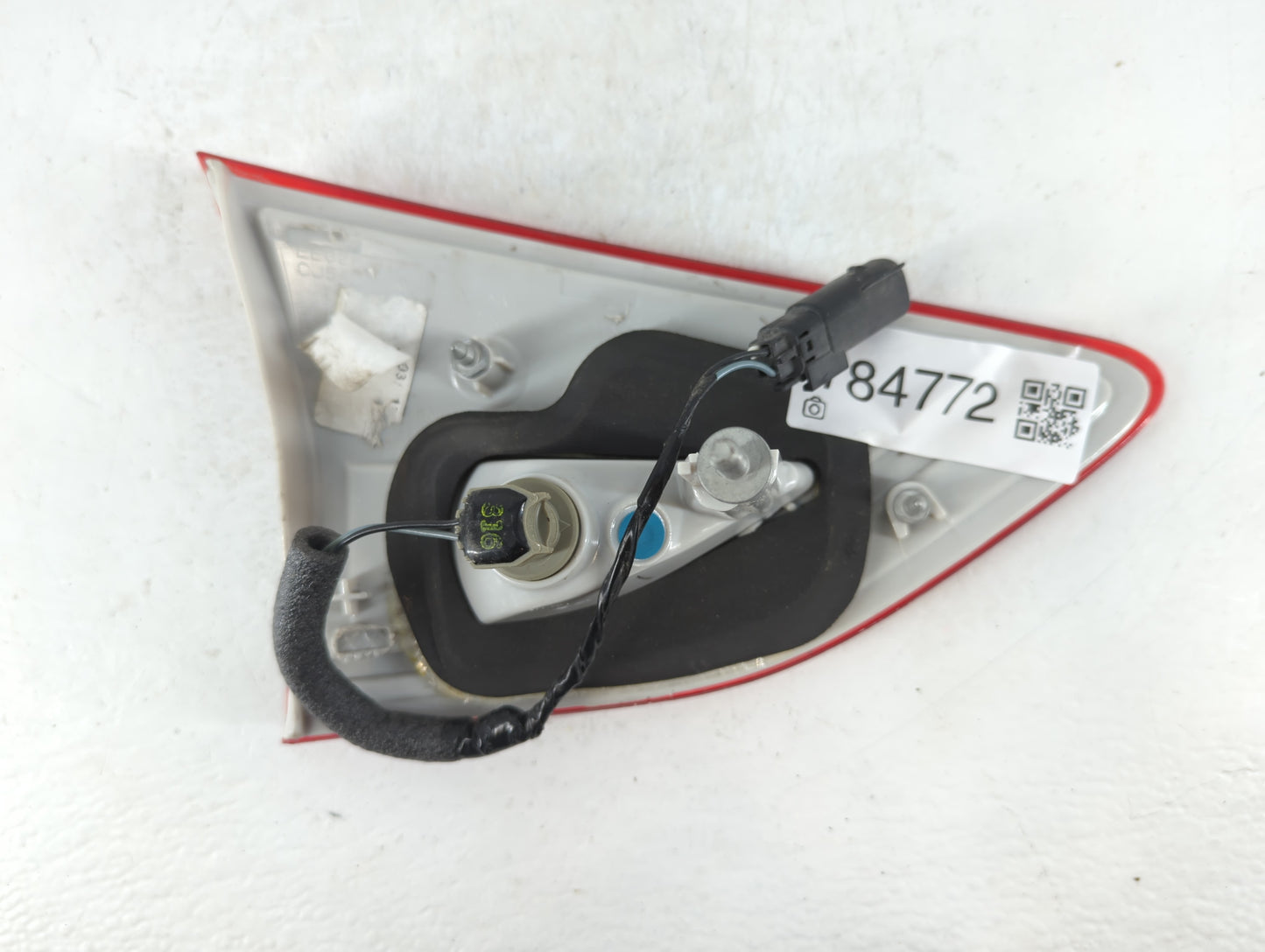 2013-2016 Ford Escape Tail Light Assembly Passenger Right OEM P/N:CJ54-13A602-A Fits Fits 2013 2014 2015 2016 OEM Used Auto