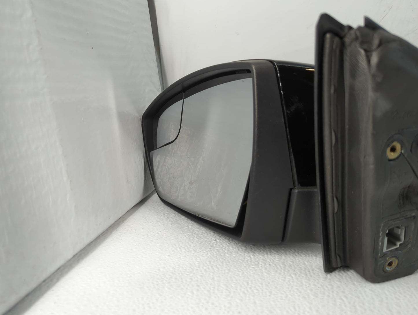 2013-2016 Ford Escape Driver Side View Mirror - Left Door Mirror OEM Used - Oemusedautoparts1.com